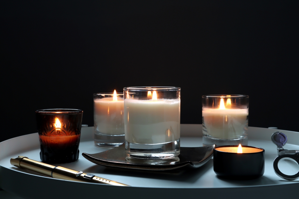 How to Trim Candle Wick With Nail Clippers